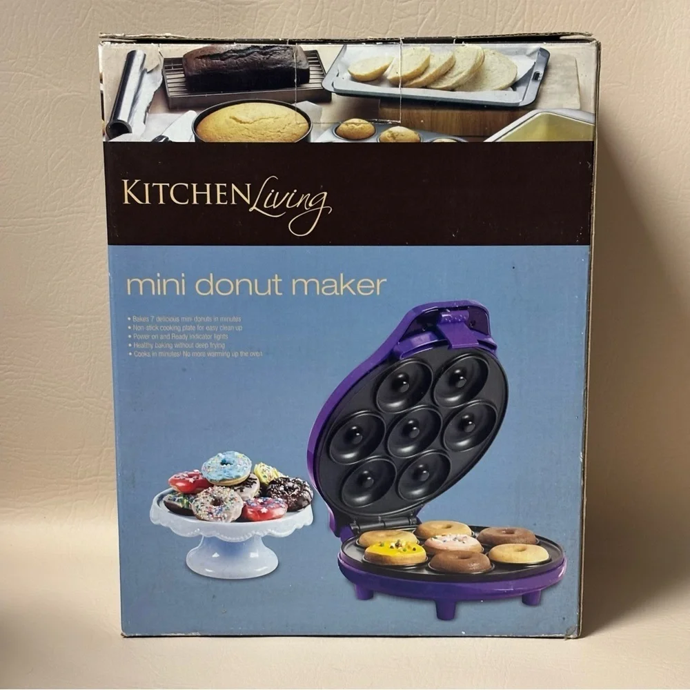 KitchenLiving 7 Delicious Mini Donut Maker